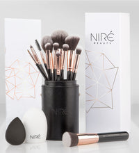 Beauty 15Piece Award Winning Professional Makeup Brush Set: Vegan Makeup Brushes with Case, Makeup Sponge, Brush Cleaner, Guide, Gift Box
