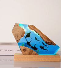 Resin Ocean Lamp,Shark and Diver Resin Wood Lamp